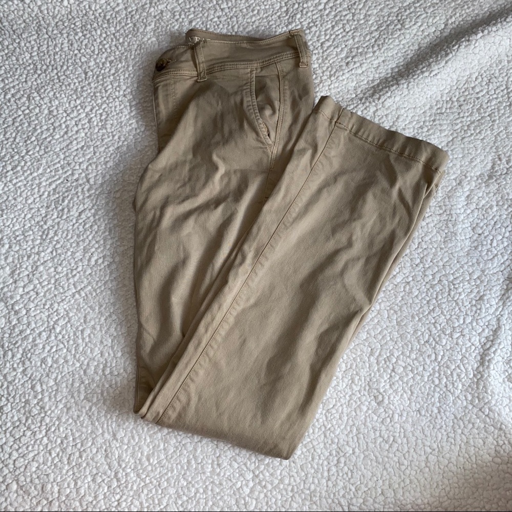 NWOT Khaki pants